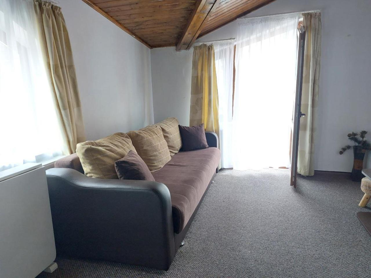 Vila Foc Alb Apartamente-Buşteni Dış mekan fotoğraf